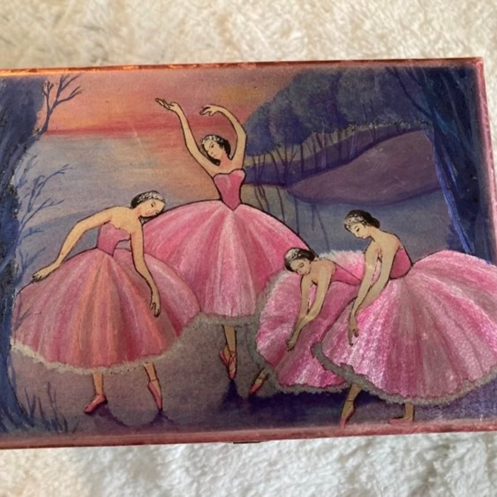Schylling Iridescent Ballerina Jewelry Box, Pink